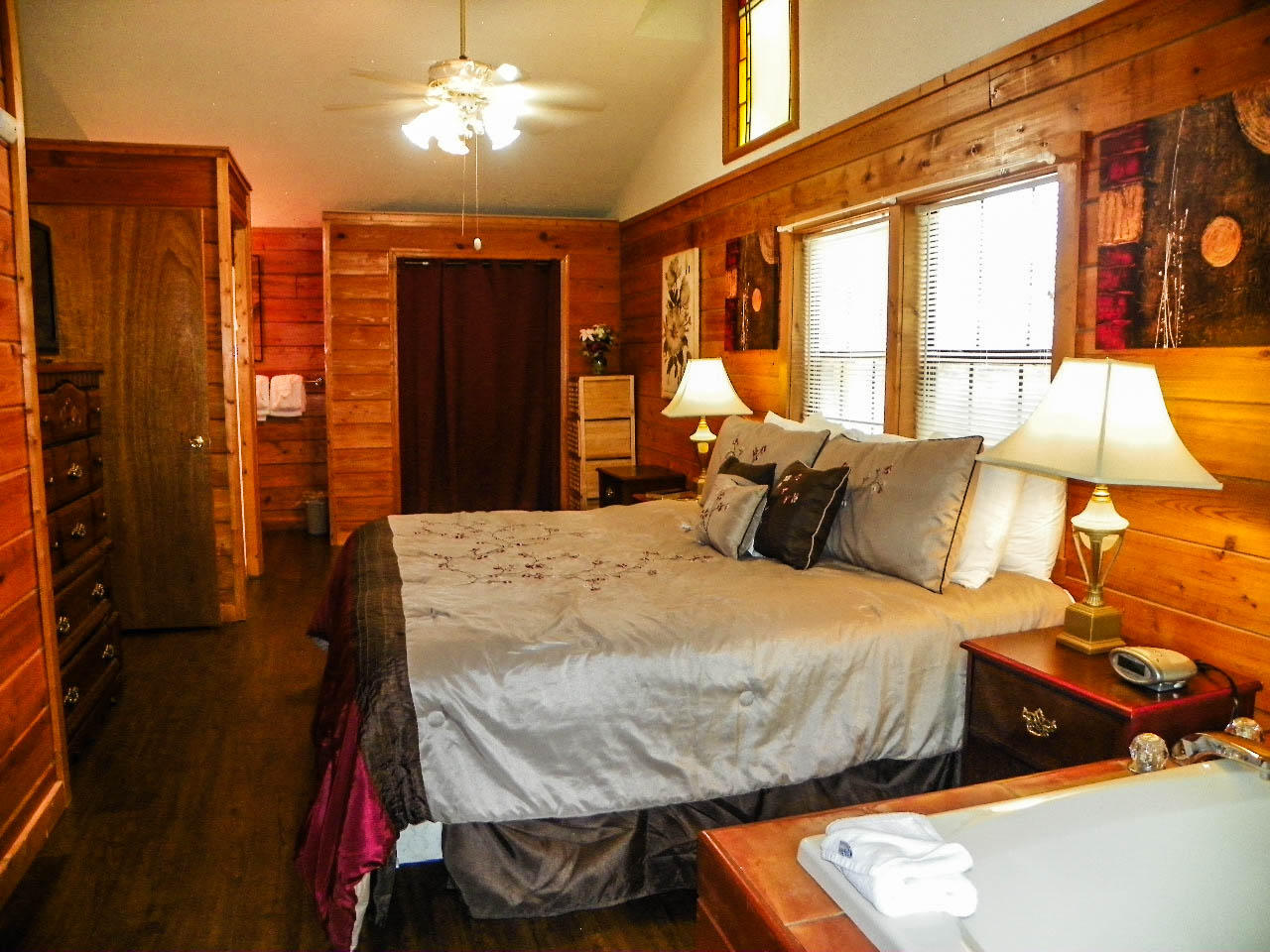 1890 Pittman Center Road, Unit 2 Sevierville, TN 37876 - Photo 16 of 34 103_3469