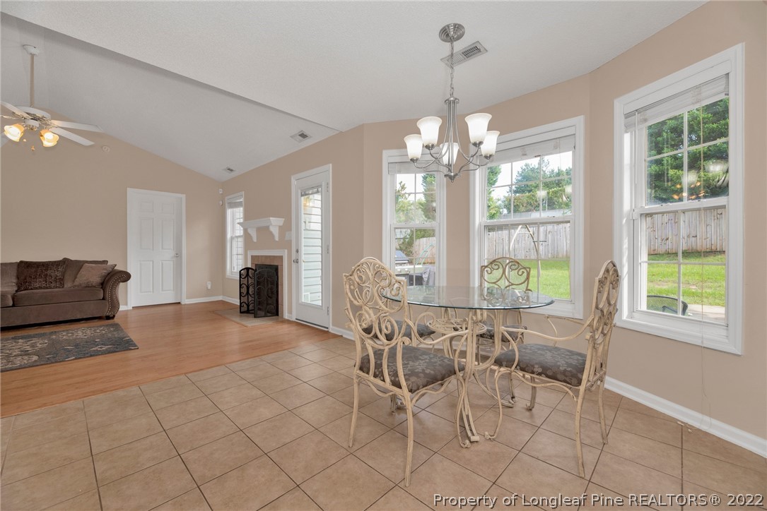 424 Bramblegate Road Hope Mills, NC 28348 - Photo 11 of 29 Gallery Image 11