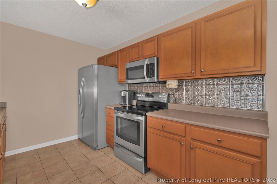 424 Bramblegate Road Hope Mills, NC 28348 - Photo 14 of 29 Gallery Image 14