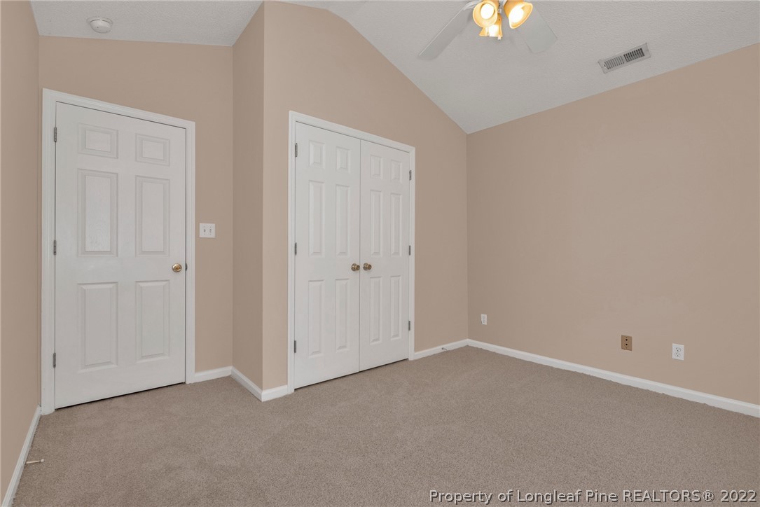 424 Bramblegate Road Hope Mills, NC 28348 - Photo 17 of 29 Gallery Image 17