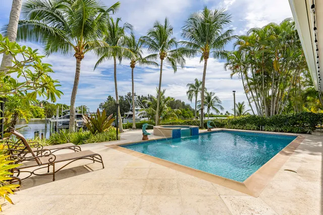 $4,950,000 | 2897 Southeast St Lucie Boulevard, Stuart, FL 34997