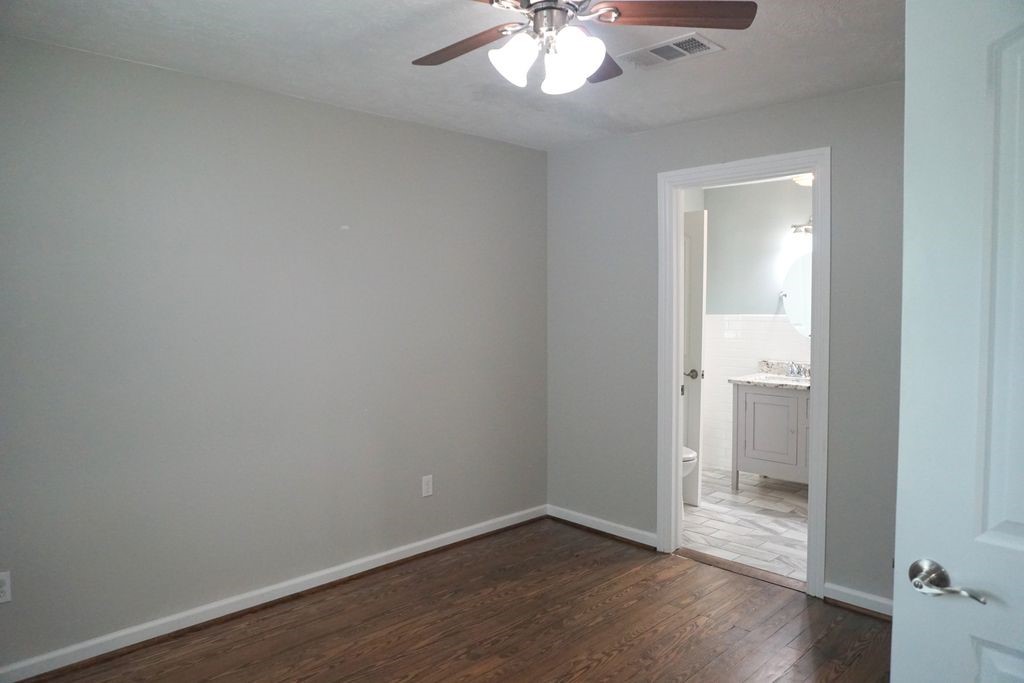2329 North Berlin Road Brenham, TX 77833 - Photo 15 of 29