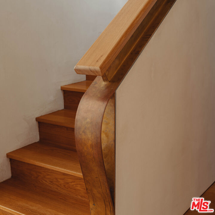 800 Brooktree Road Pacific Palisades, CA 90272 - Photo 16 of 27