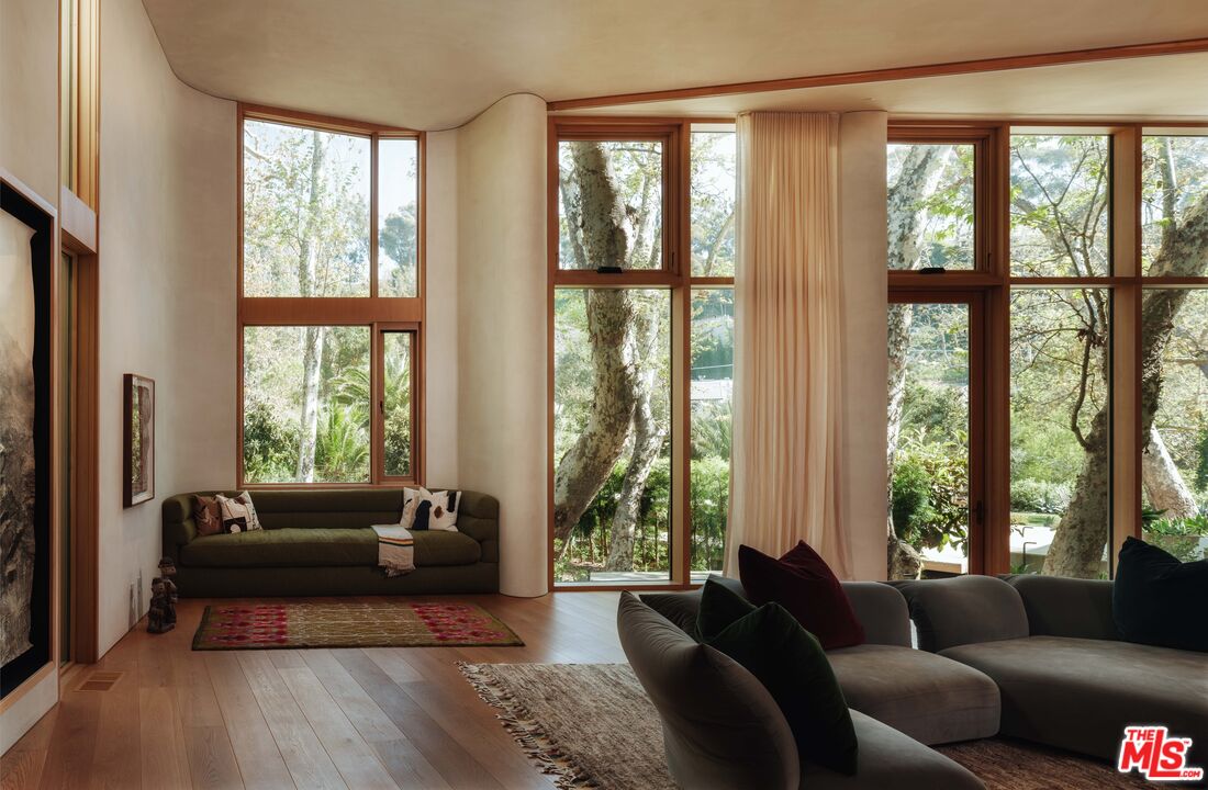 800 Brooktree Road Pacific Palisades, CA 90272 - Photo 18 of 27