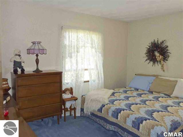 4724 North Leaton Road Mount Pleasant, MI 48858 - Photo 5 of 24 1744063-4.JPG