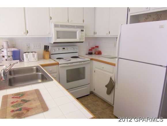 880 Spring Forest Road, Unit F4 Greenville, NC 27834 - Photo 5 of 17 Additional Photo