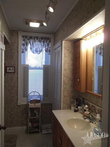 3122 North Rangeline Road, Unit 1 Huntington, IN 46750 - Photo 7 of 22 Gallery Image 7