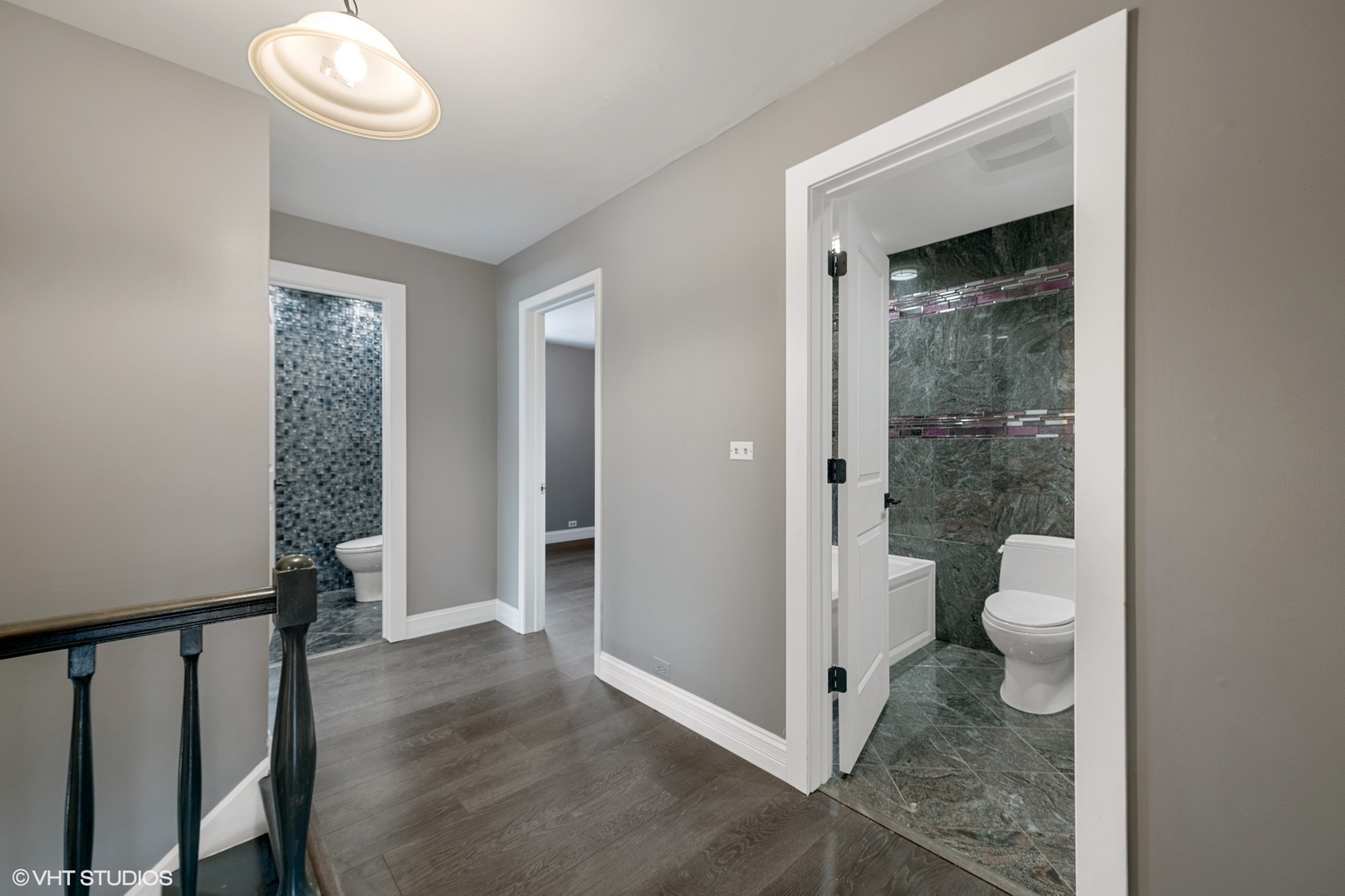 643 Robin Lane Glencoe, IL 60022 - Photo 17 of 32 a bathroom with a toilet and a shower