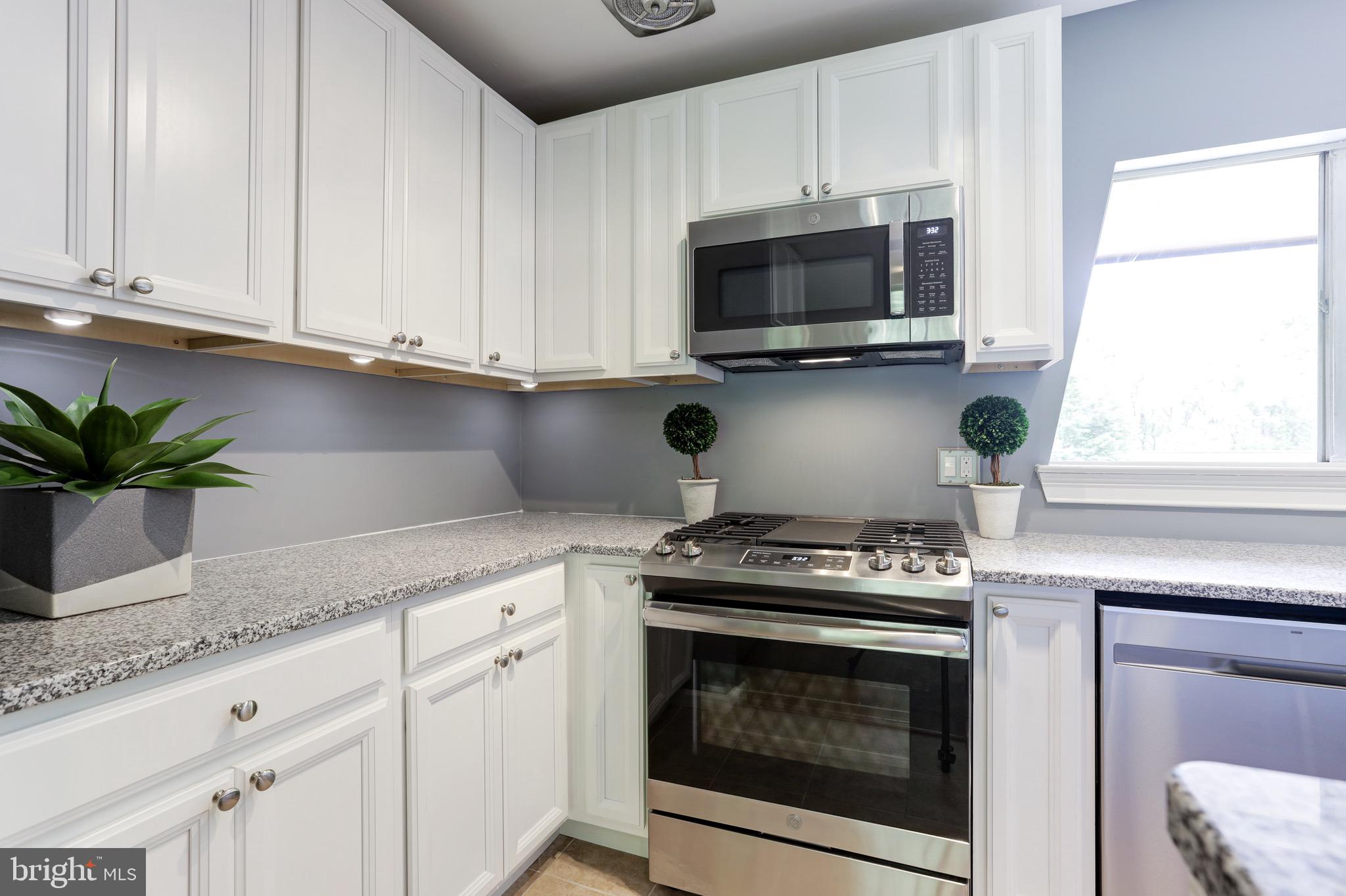 11611 Vantage Hill Road, Unit 21B Reston, VA 20190 - Photo 8 of 72