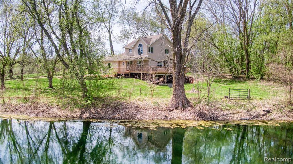 9045 Antcliff Road Howell, MI 48855 - Photo 6 of 50