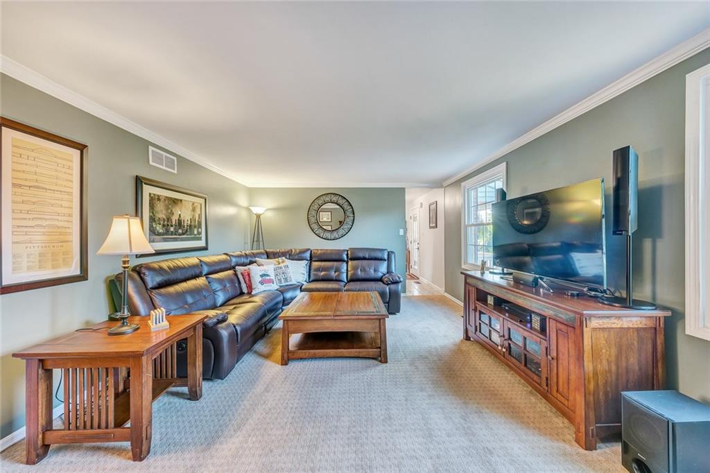 1770 Hassam Road Coraopolis, PA 15108 - Photo 5 of 25 Gallery Image 5