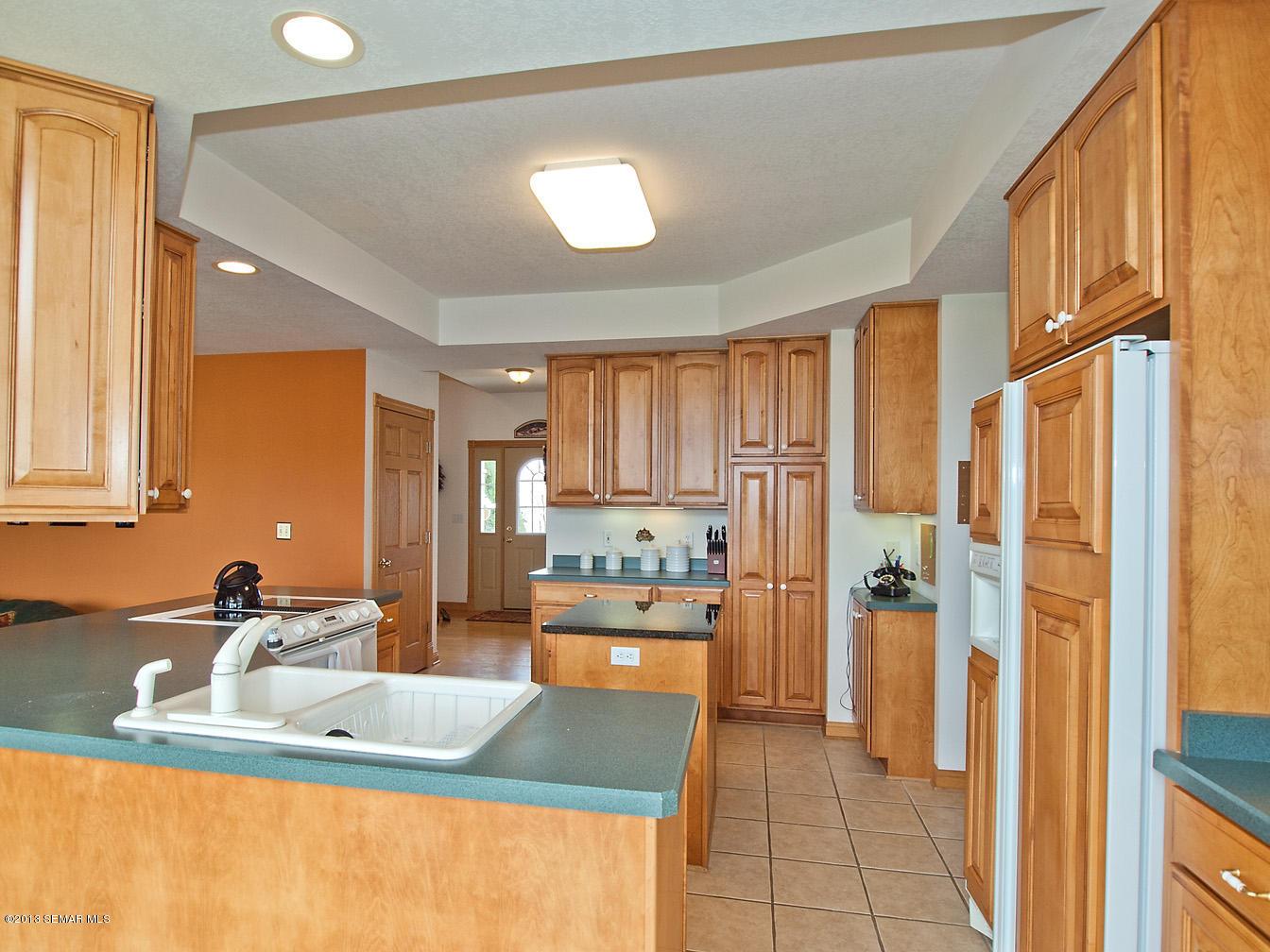 1108 Golfers Court Southeast Rochester, MN 55904 - Photo 5 of 31 Gallery Image 5