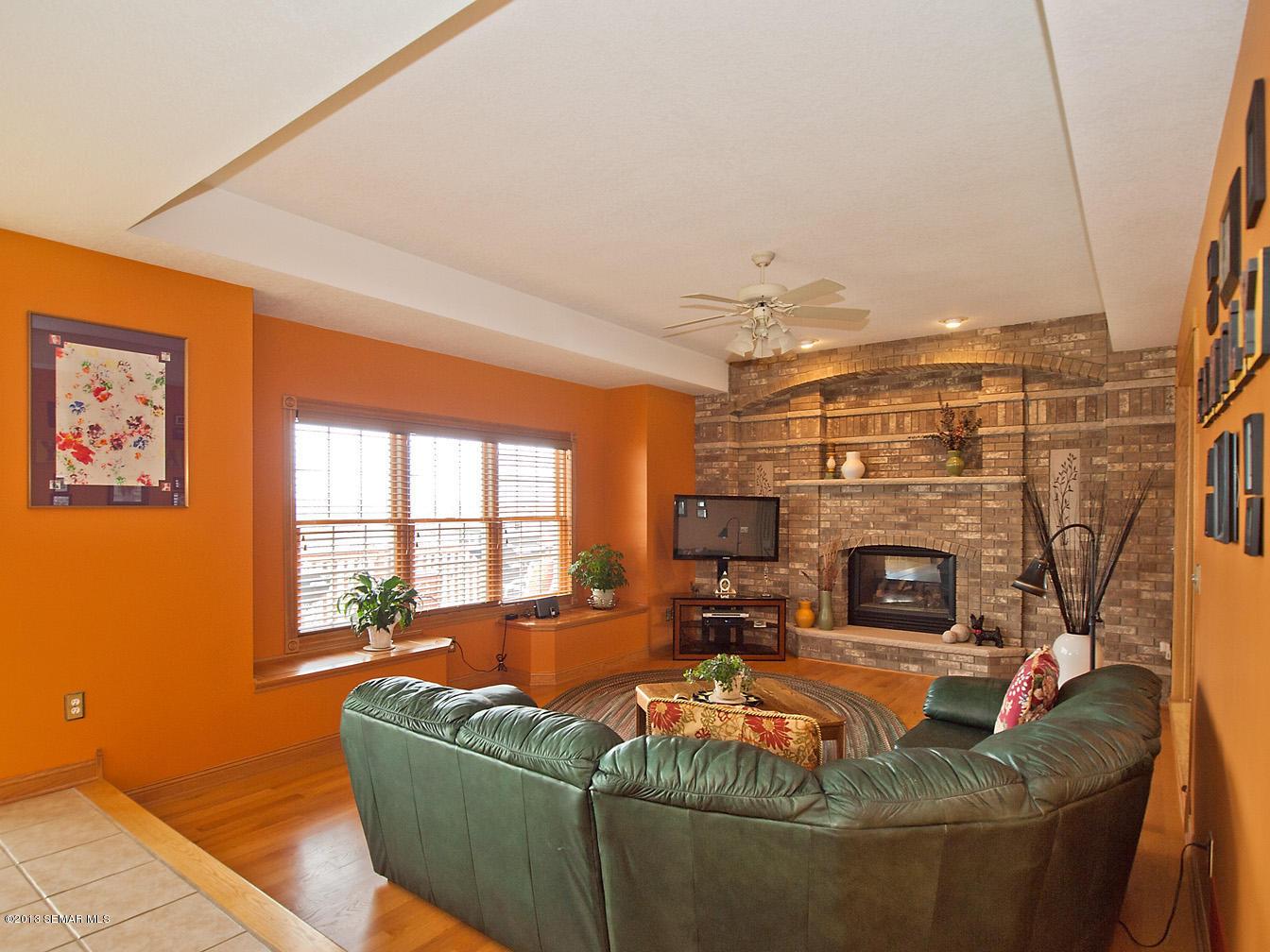 1108 Golfers Court Southeast Rochester, MN 55904 - Photo 7 of 31 Gallery Image 7