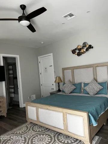 $1,300 | 18233 North 13th Place, Unit 2, Phoenix, AZ 85022