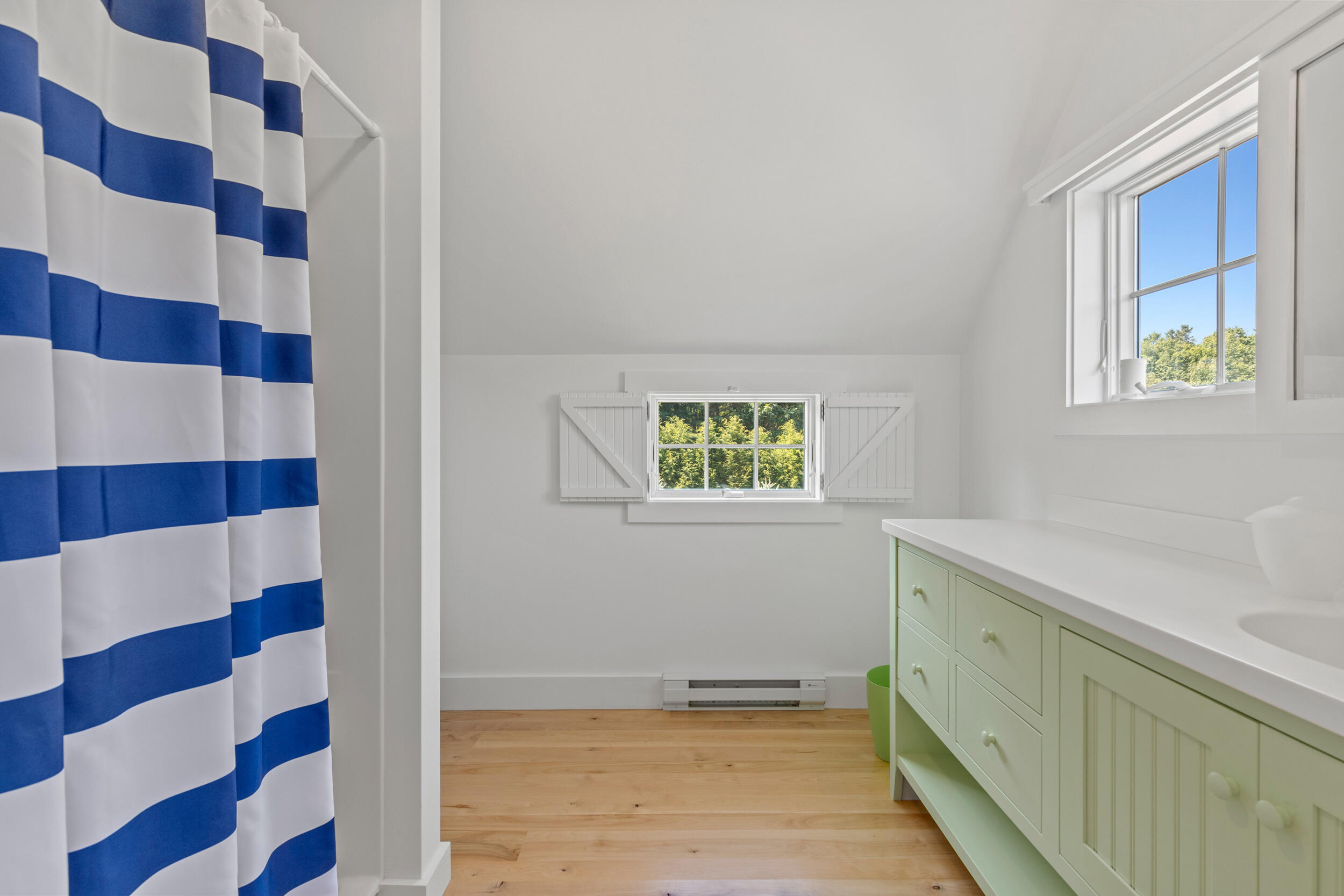 15 Harbor Ridge Road Freeport, ME 04032 - Photo 10 of 18 Bathroom