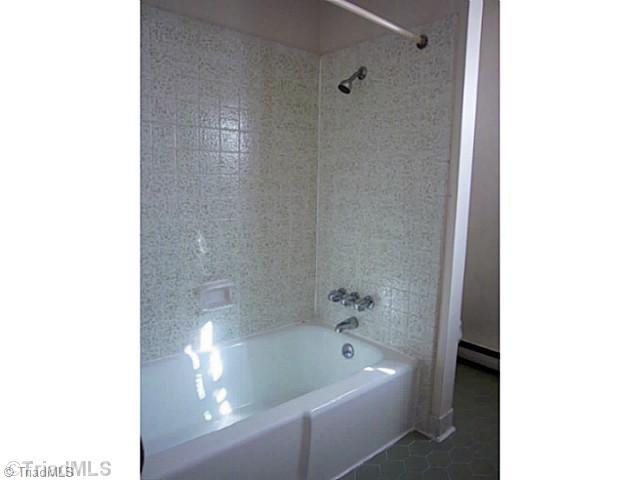 3111 Central High Point High Point, NC 27260 - Photo 8 of 13 Bath. Sparkling clean bathroom in the apartment.