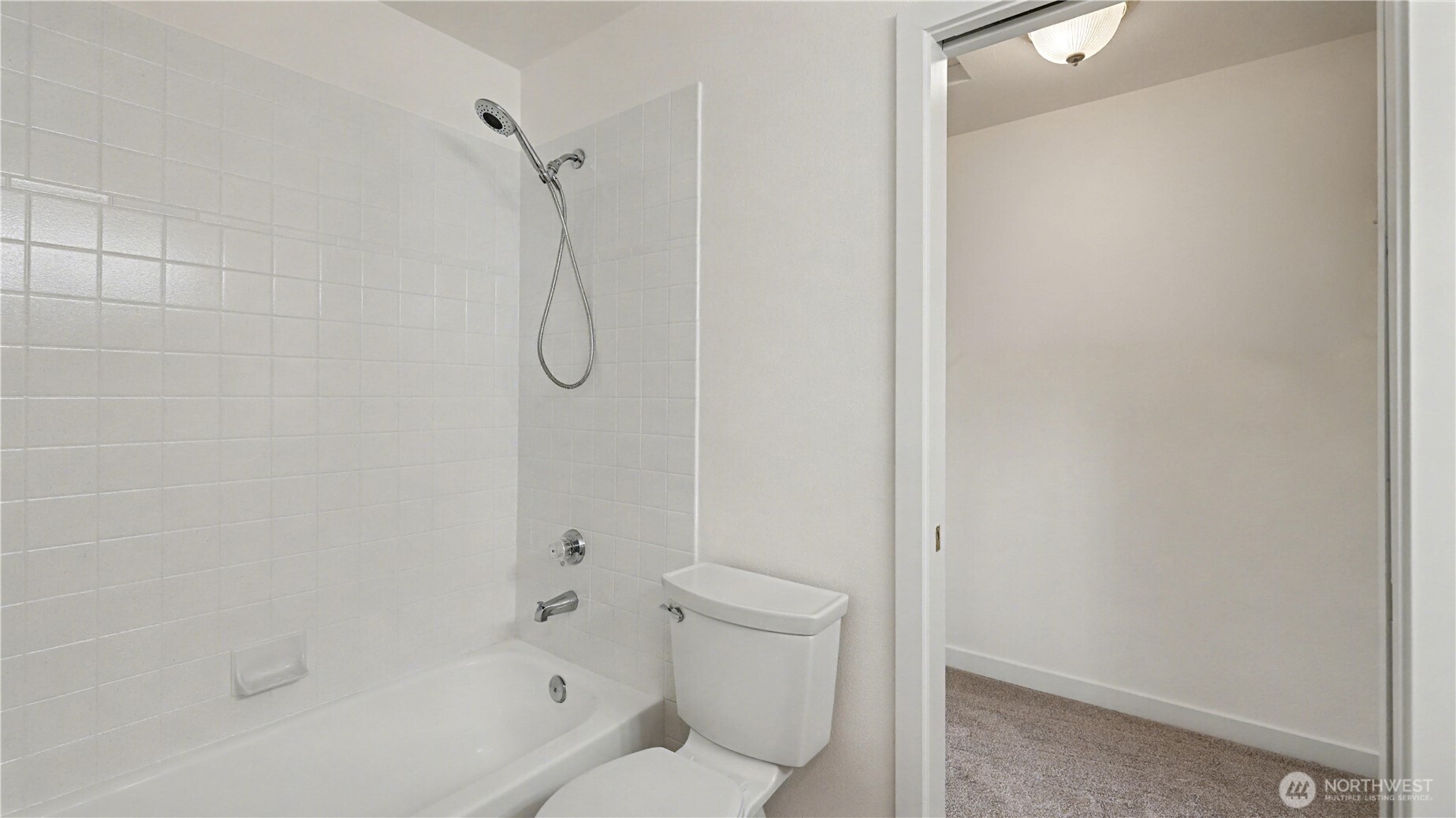 9029 17th Avenue Southwest Seattle, WA 98106 - Photo 13 of 26