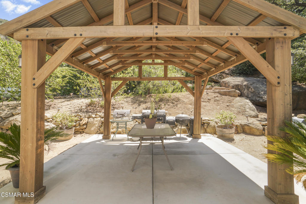 7368 Santa Susana Pass Road Simi Valley, CA 93063 - Photo 34 of 48 a view of an outdoor space