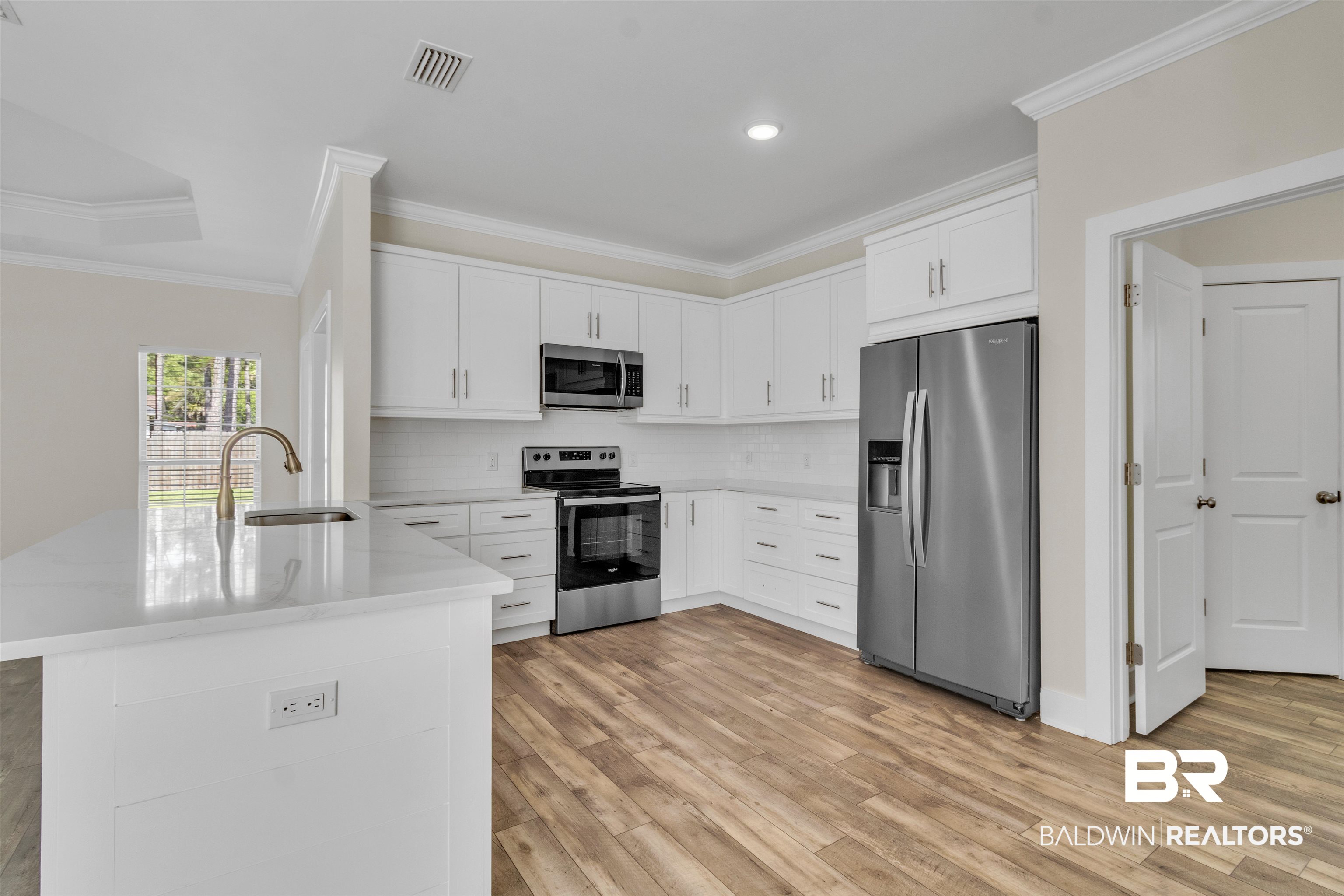 24708 Gulf Bay Road Orange Beach, AL 36561 - Photo 2 of 28 Gallery Image 2