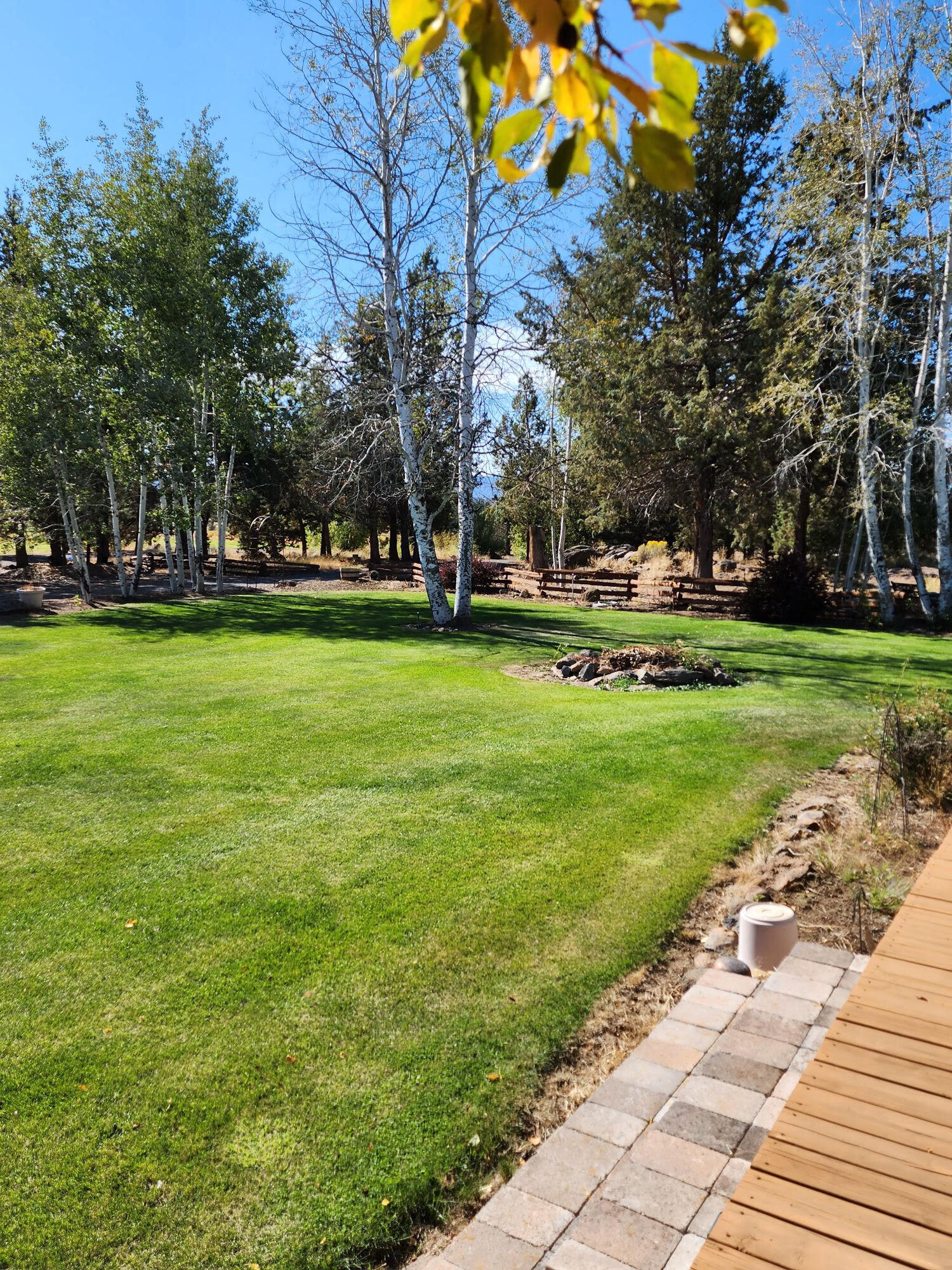 18625 Couch Market Road Bend, OR 97703 - Photo 8 of 36 yard summer