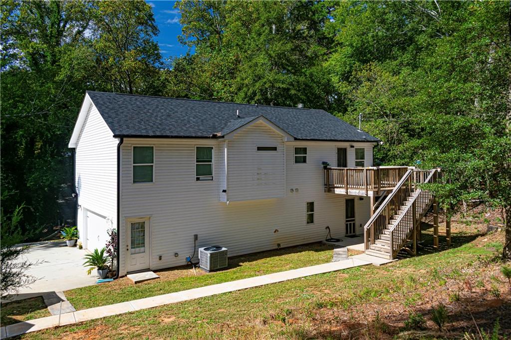 3336 Donna Way Gainesville, GA 30504 - Photo 26 of 30 a house view with a backyard space