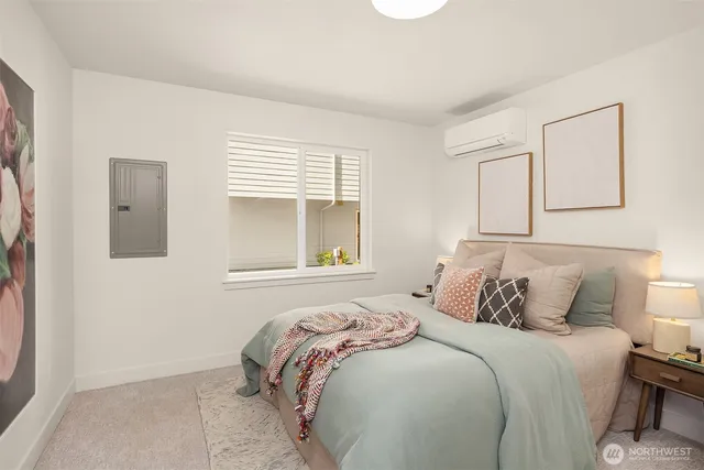 $1,039,950 | 1615 North 50th Street, Unit C, Seattle, WA 98103