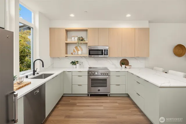 $1,039,950 | 1615 North 50th Street, Unit C, Seattle, WA 98103