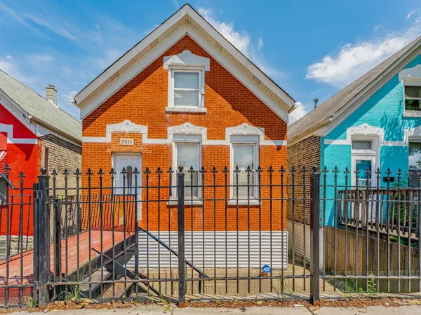 $290,000 | 3311 South Damen Avenue, Chicago, IL 60608