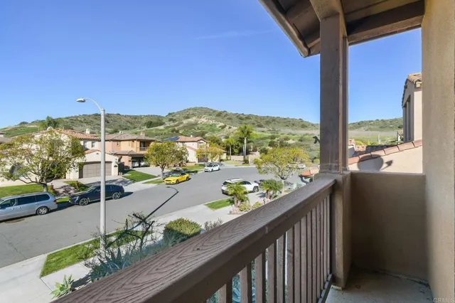 $1,595,000 | 1932 Corte Verbena, Chula Vista, CA 91914