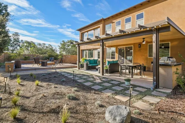 $1,595,000 | 1932 Corte Verbena, Chula Vista, CA 91914