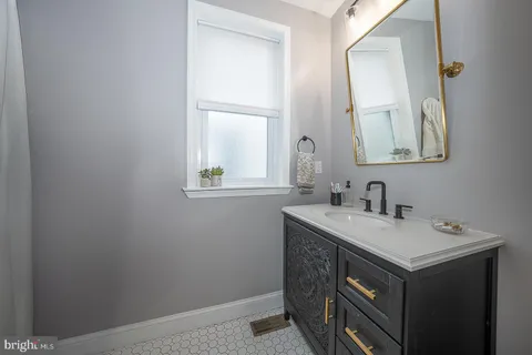 $3,000 | 759 North Judson Street, Philadelphia, PA 19130