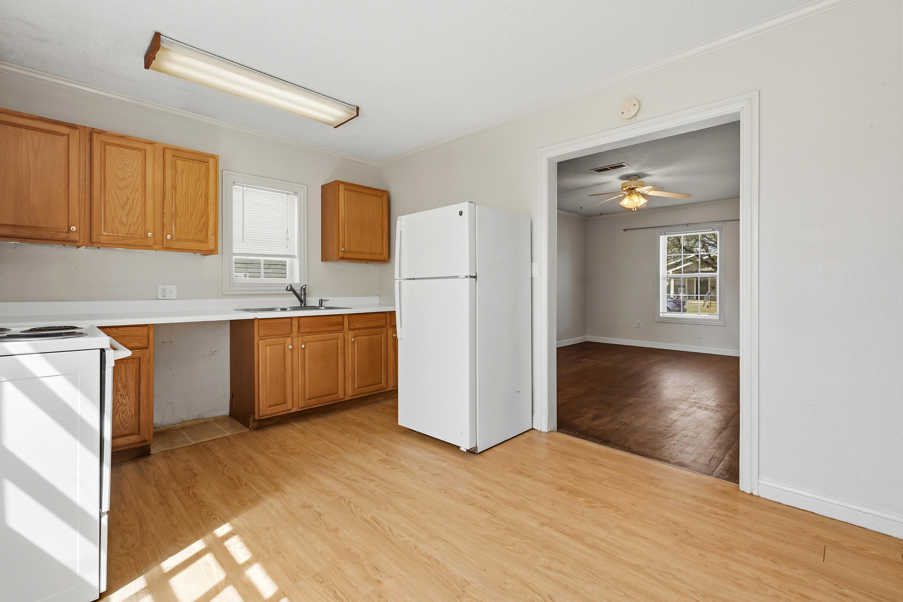2419 25th Street Lubbock, TX 79411 - Photo 7 of 21 DSC00877