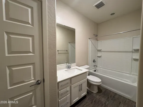 $2,500 | 4043 East Pony Lane, Unit 104, Gilbert, AZ 85295