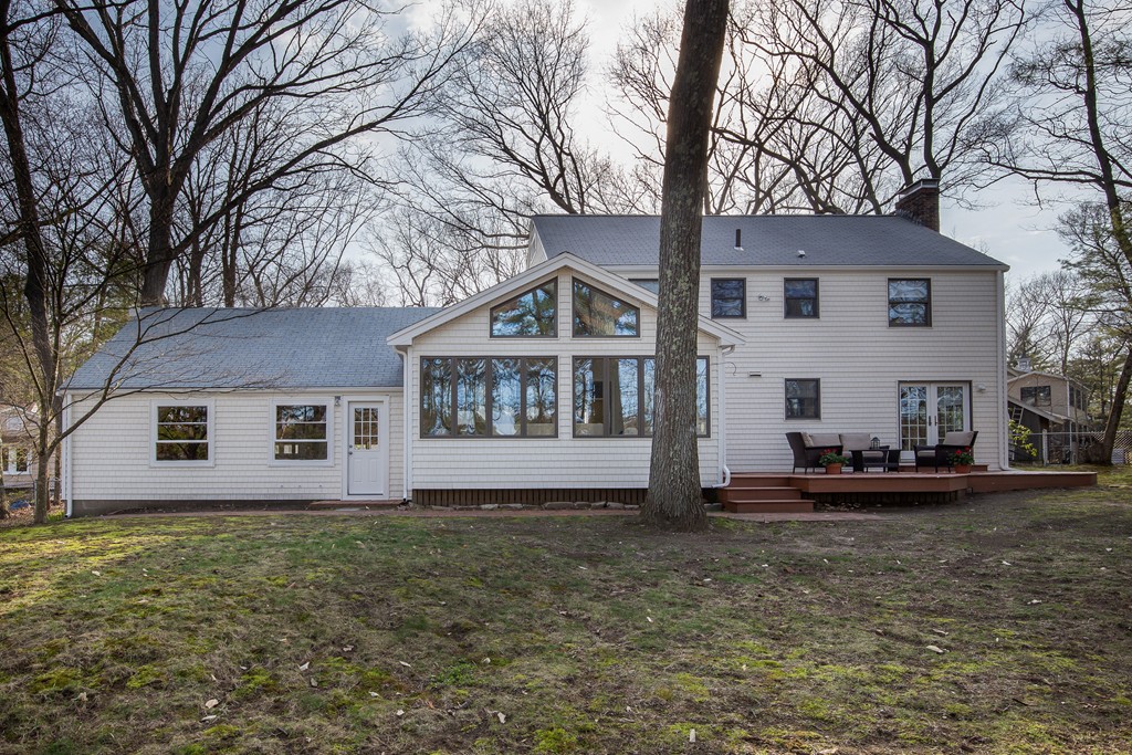 92 Lakeview Road Framingham, MA 01701 - Photo 5 of 30 Gallery Image 5