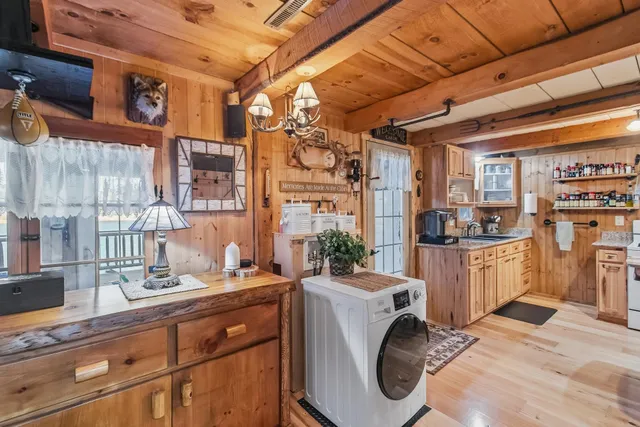 $355,900 | W8120 Eagle Court, Oxford, WI 53952