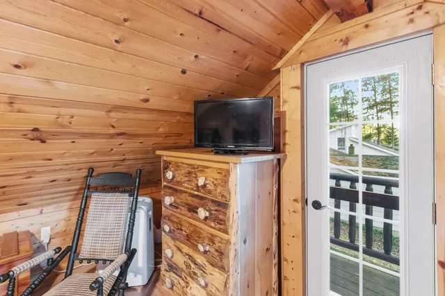 $355,900 | W8120 Eagle Court, Oxford, WI 53952