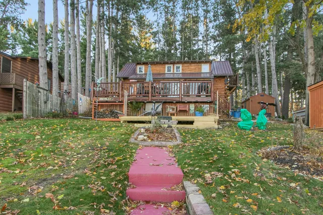 $355,900 | W8120 Eagle Court, Oxford, WI 53952