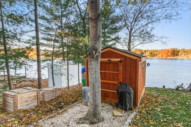 $355,900 | W8120 Eagle Court, Oxford, WI 53952