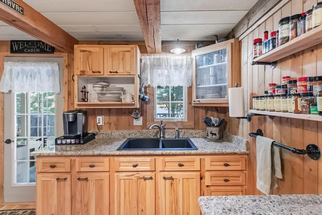 $355,900 | W8120 Eagle Court, Oxford, WI 53952