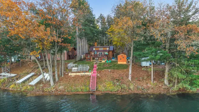 $355,900 | W8120 Eagle Court, Oxford, WI 53952