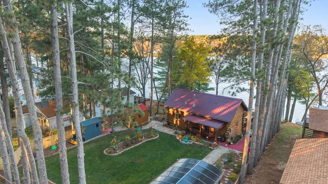 $355,900 | W8120 Eagle Court, Oxford, WI 53952