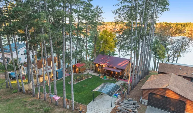 $355,900 | W8120 Eagle Court, Oxford, WI 53952