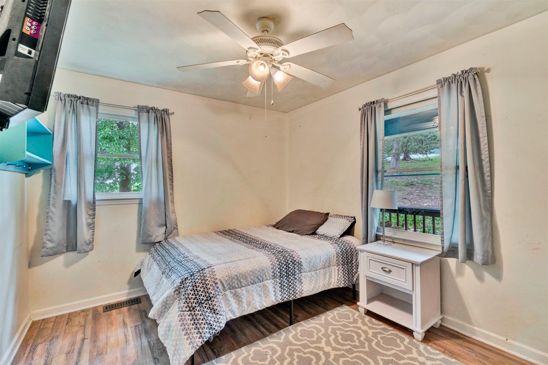 1635 Diamond Hill Road Moneta, VA 24121 - Photo 12 of 27 12-DSC2274