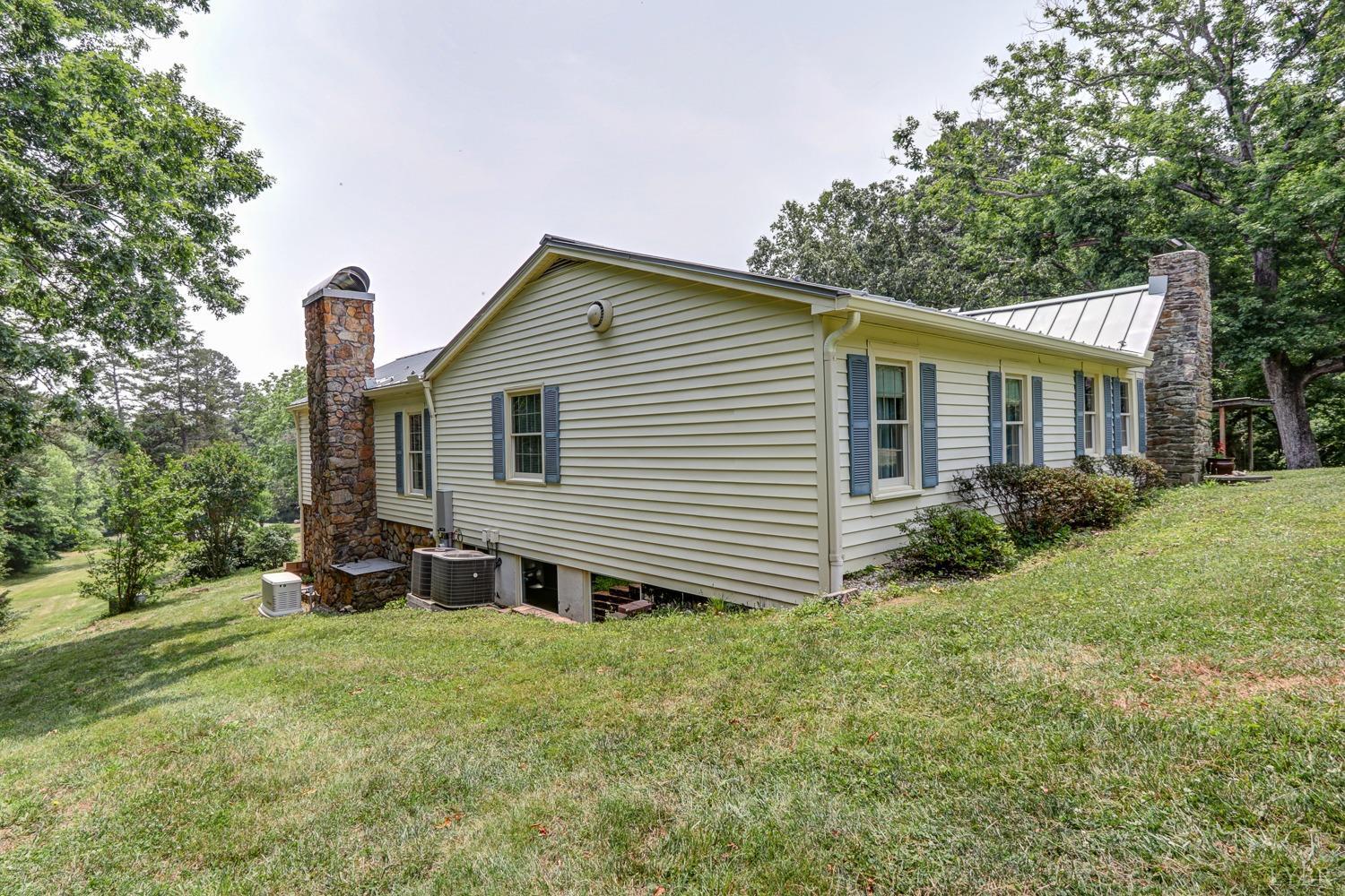 820 Pacoman Road Evington, VA 24550 - Photo 4 of 80 Gallery Image 4