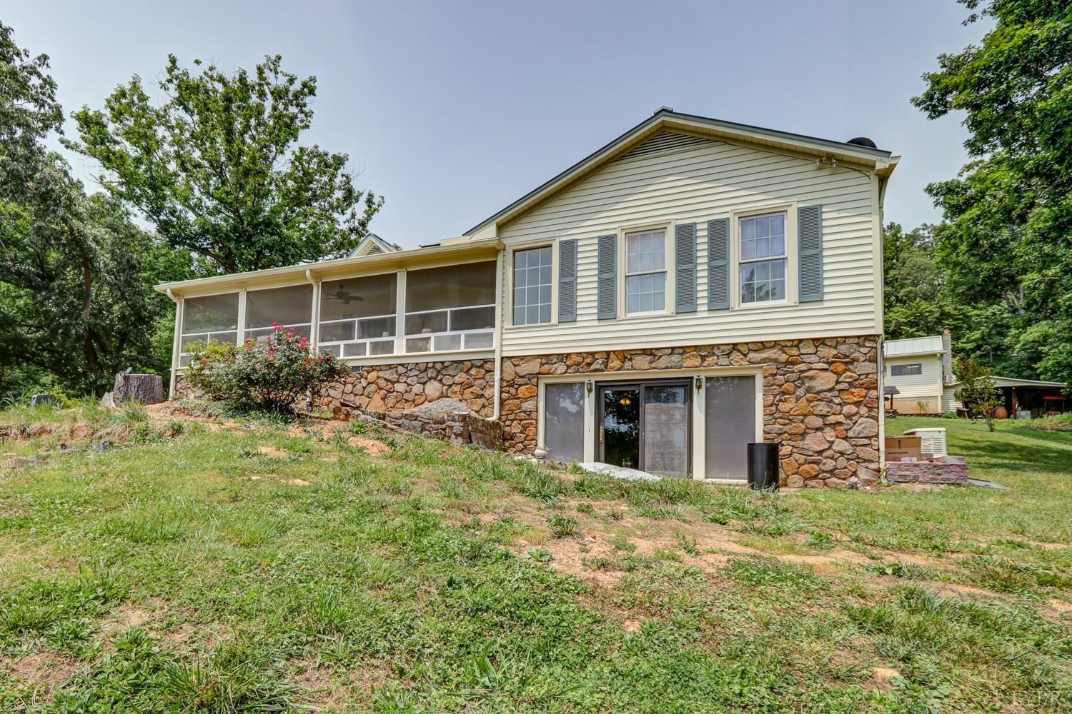 820 Pacoman Road Evington, VA 24550 - Photo 6 of 80 Gallery Image 6