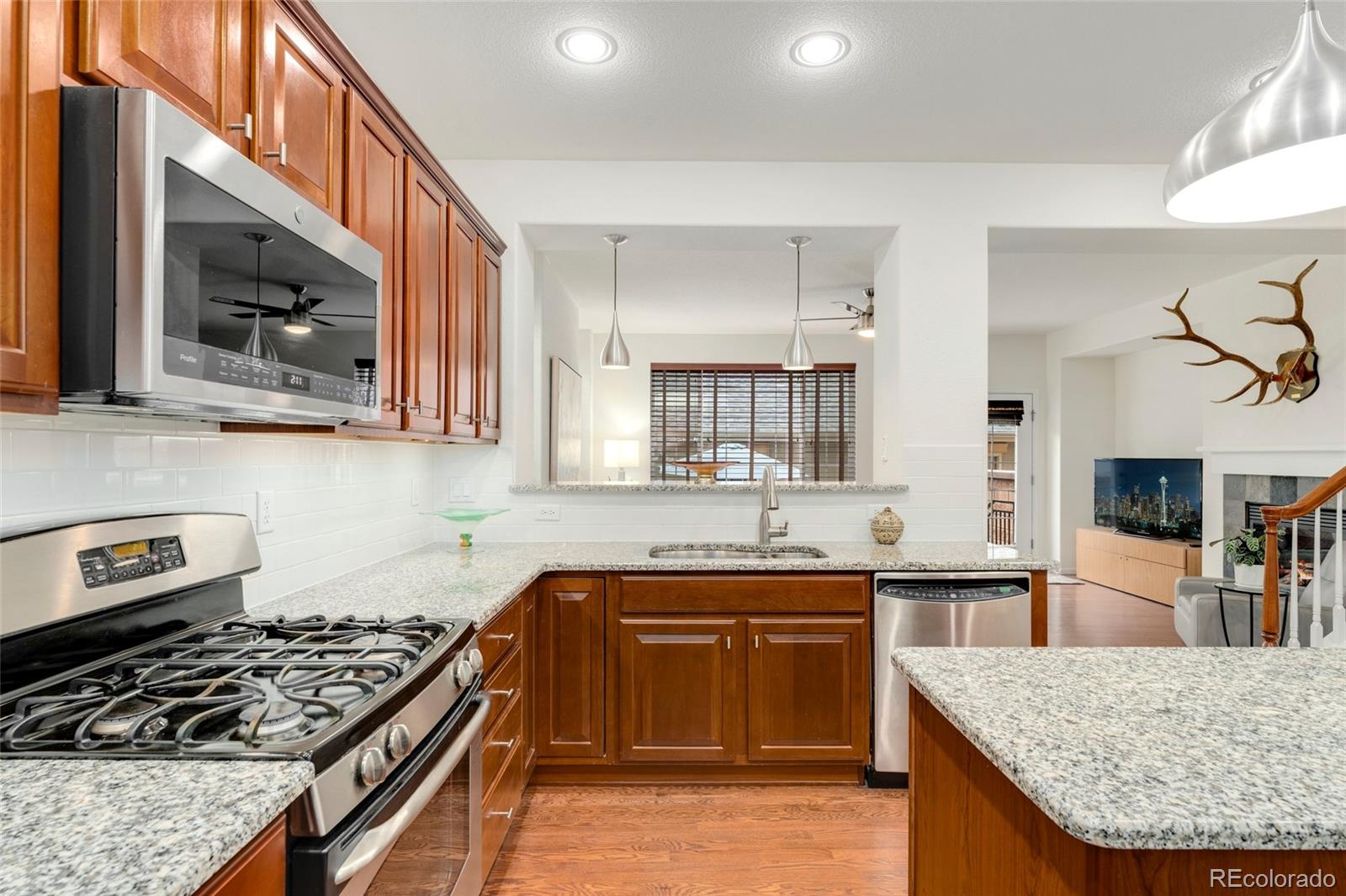 804 Rockhurst Drive, Unit A Highlands Ranch, CO 80129 - Photo 11 of 40