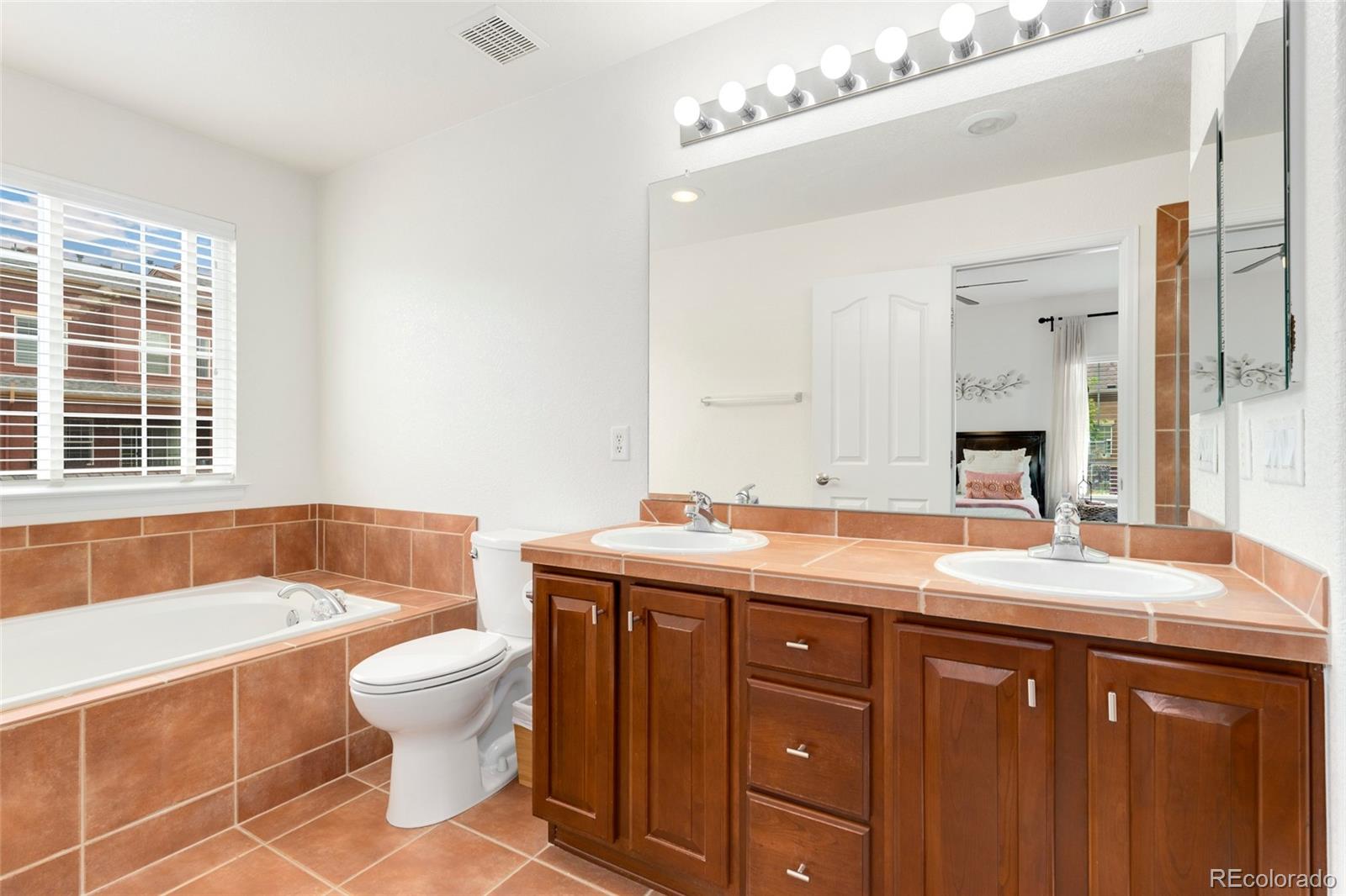 804 Rockhurst Drive, Unit A Highlands Ranch, CO 80129 - Photo 29 of 40