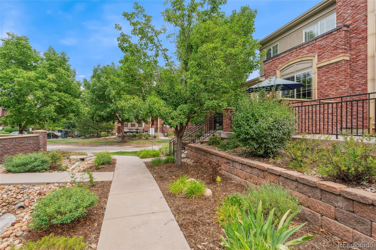 804 Rockhurst Drive, Unit A Highlands Ranch, CO 80129 - Photo 3 of 40