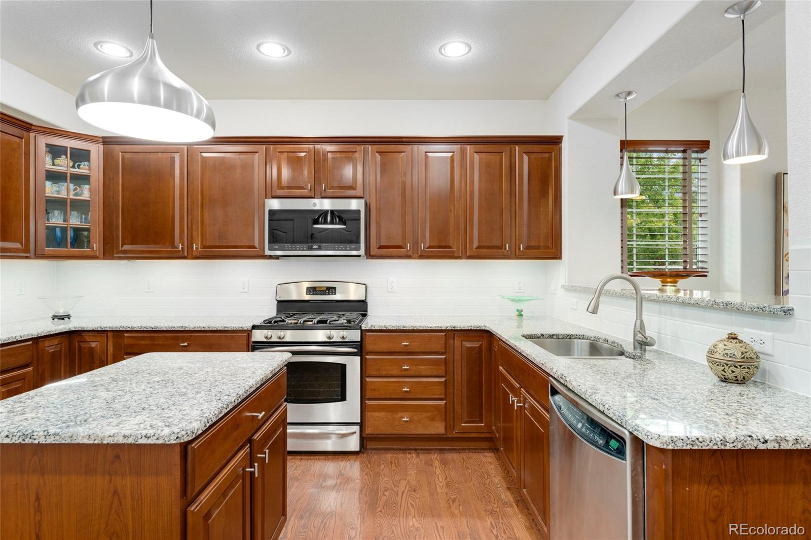804 Rockhurst Drive, Unit A Highlands Ranch, CO 80129 - Photo 10 of 40