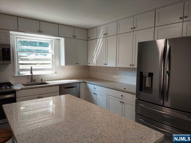 519 Edison Street, Unit 1 Ridgefield, NJ 07657 - Photo 2 of 10